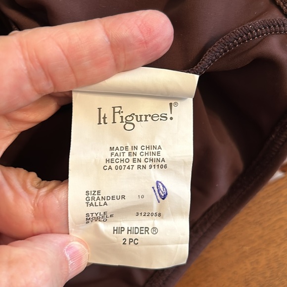 NWOT It Figures! Brown Skortini Set - Picture 9 of 10